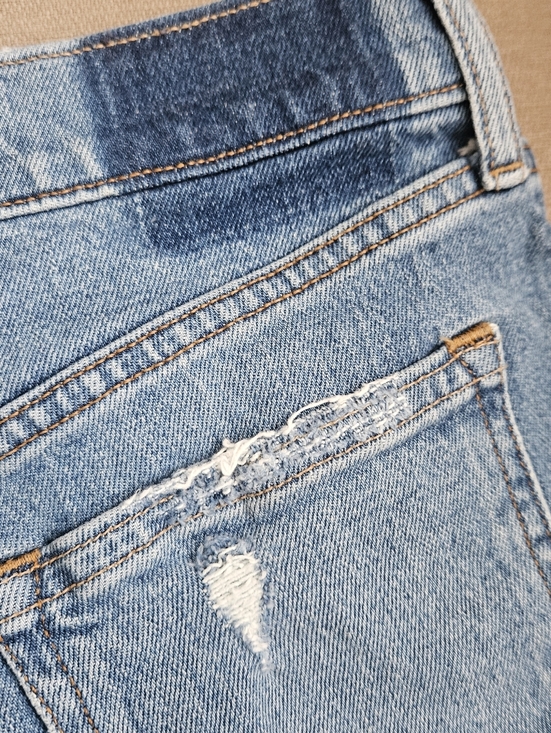 Abercrombie & Fitch MOM shorts Mid Rise Women's Light Blue Distressed Denim - Picture 8 of 13